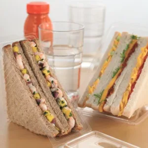 PLASTIC CLR SANDWICH WEDGE 4 SLICE 380x96x85mm P434