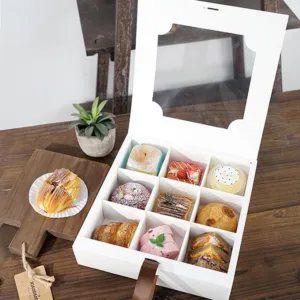 CONFECTIONERY BOX WITH INSERTS & BOW 26x27x6cm